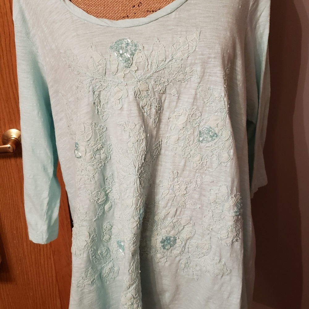 Logo by lori goldstein size xl